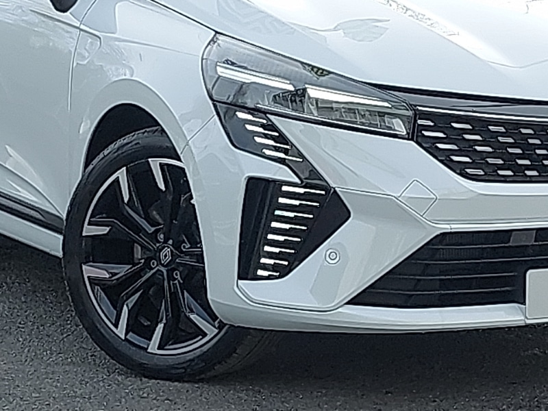 Used Renault Clio 2025 for sale - 77933141: Photo 9