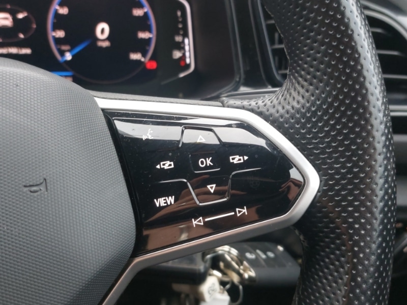 Used Volkswagen T-Roc 2022 for sale - 77371196: Photo 17