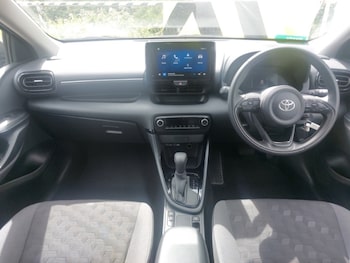 Used Toyota Yaris 2024 for sale - 75486294: Photo