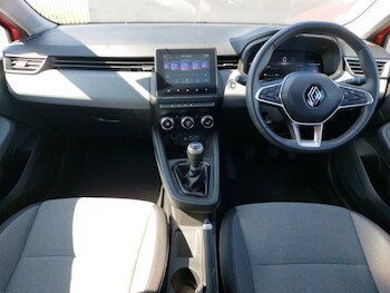 Used Renault Clio 2024 for sale - 78653843: Photo