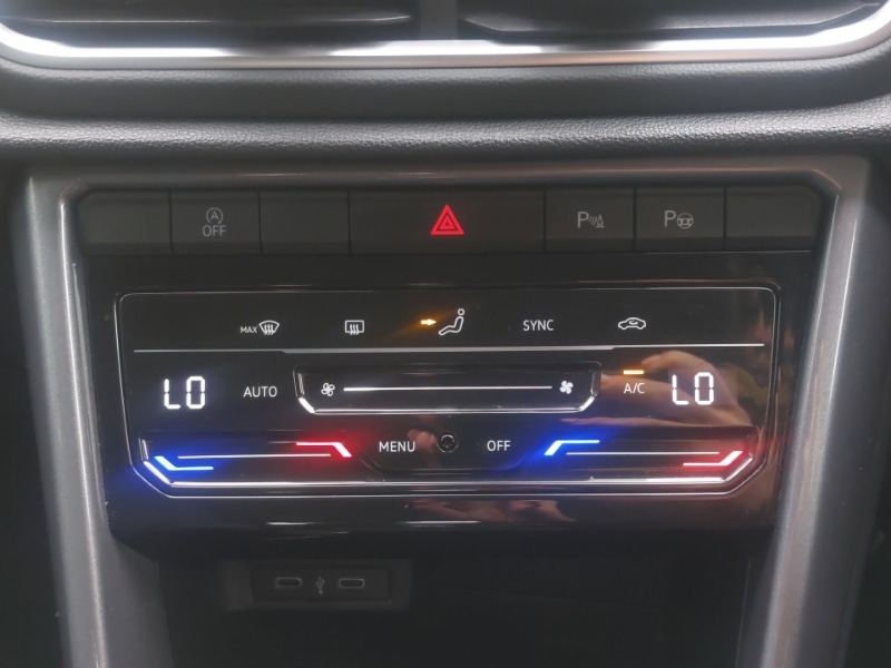 Used Volkswagen T-Roc 2022 for sale - 76331671: Photo 15