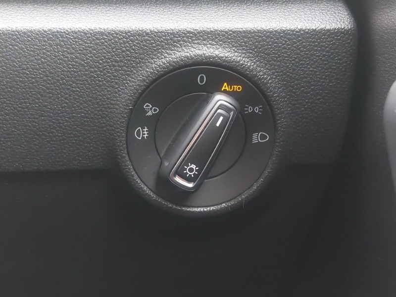 Used Volkswagen T-Roc 2022 for sale - 76331671: Photo 16