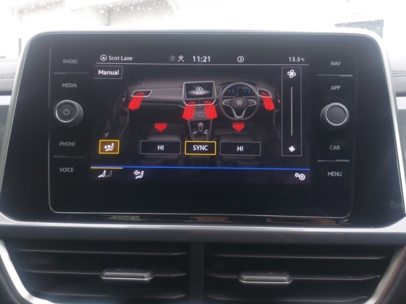 Used Volkswagen T-Roc 2022 for sale - 76331671: Photo 18