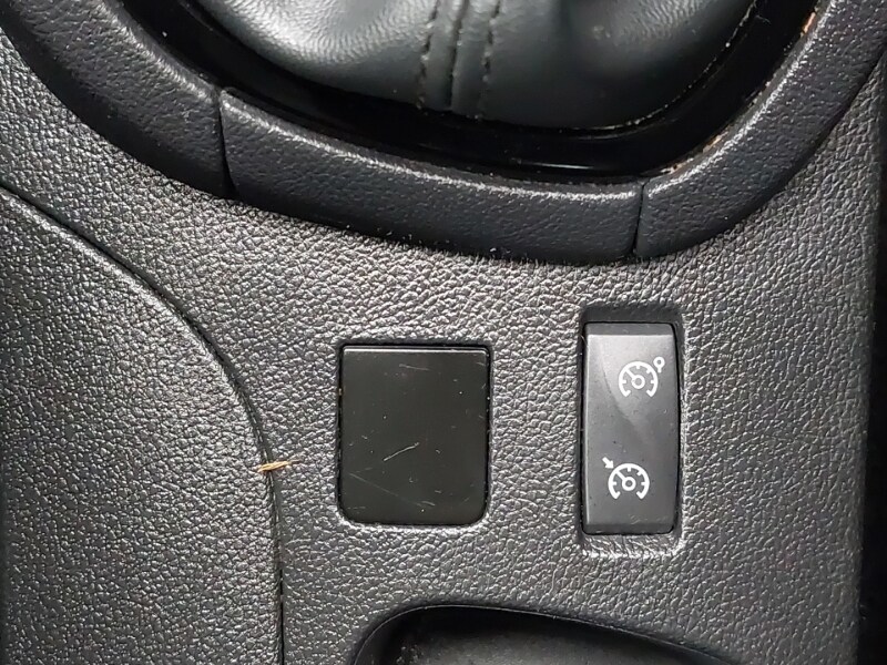 Used Renault Clio 2019 for sale - 77964128: Photo 17