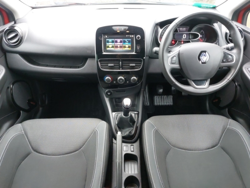 Used Renault Clio 2019 for sale - 77964128: Photo 2