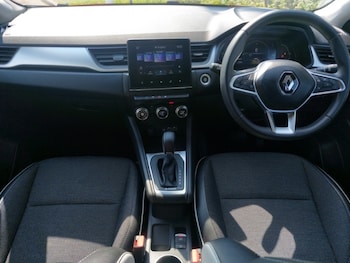 Used Renault Captur 2024 for sale - 79092182: Photo