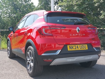 Used Renault Captur 2024 for sale - 79092182: Photo