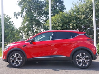 Used Renault Captur 2024 for sale - 79092182: Photo