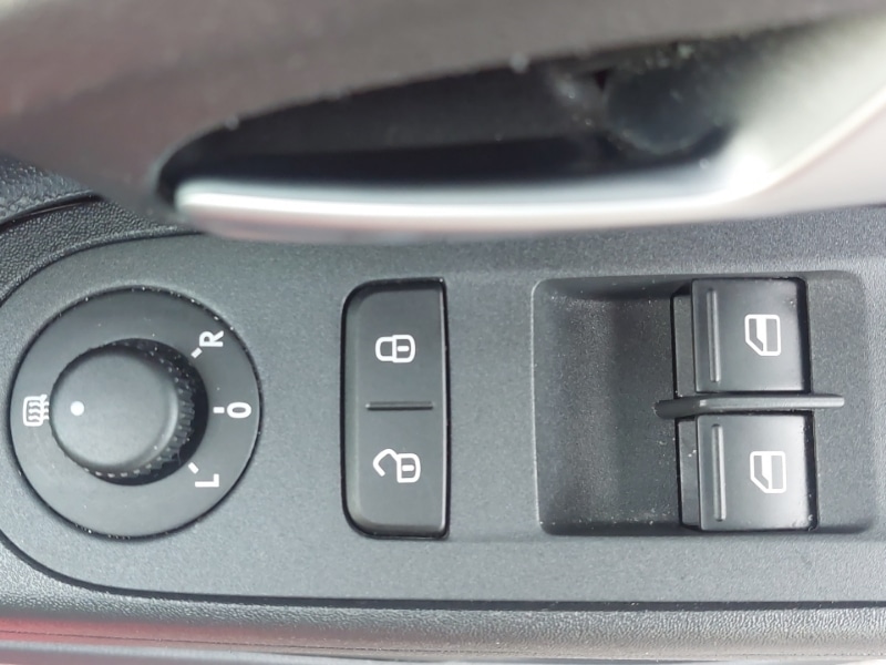 Used Volkswagen up! 2021 for sale - 78183718: Photo 18