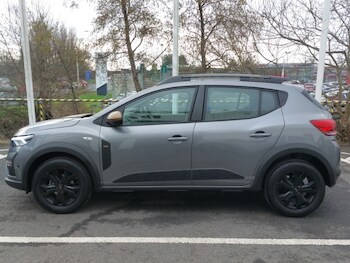 Used Dacia Sandero Stepway 2025 for sale - 77663810: Photo