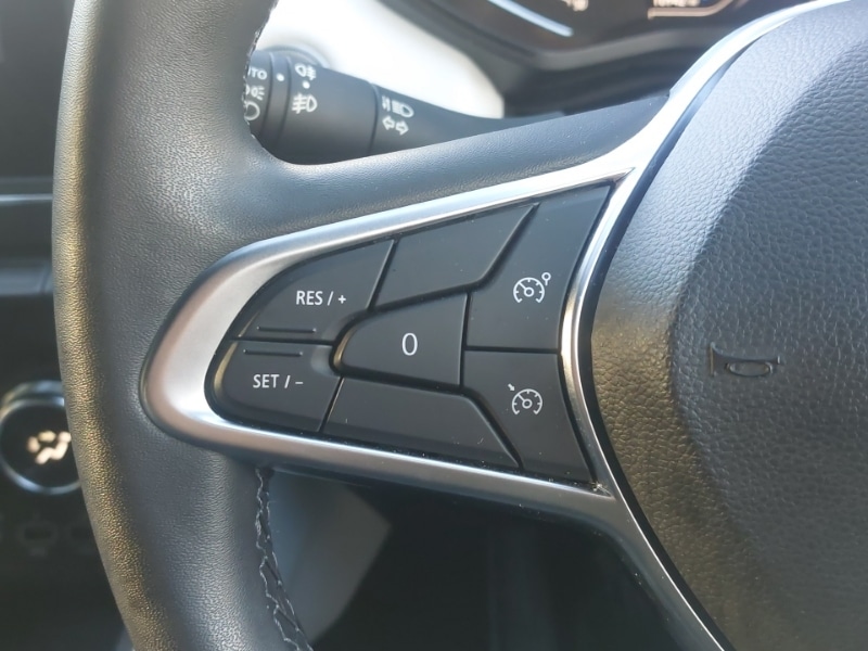 Used Renault Clio 2022 for sale - 76369607: Photo 12
