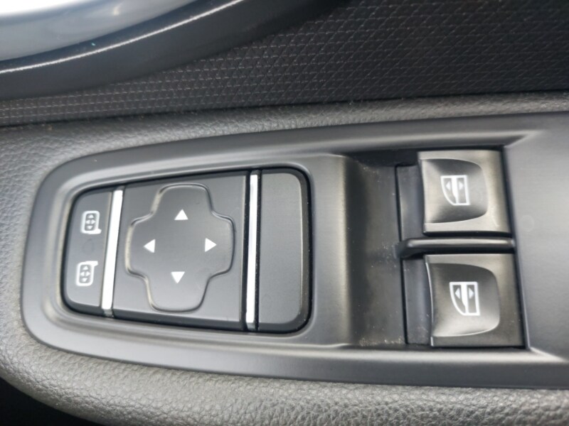 Used Renault Clio 2017 for sale - 77531025: Photo 17