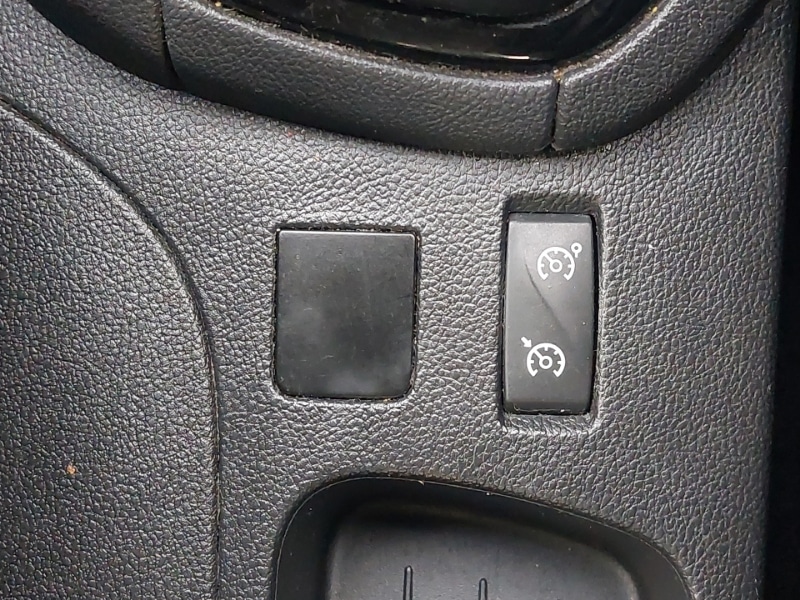 Used Renault Clio 2017 for sale - 77531025: Photo 19