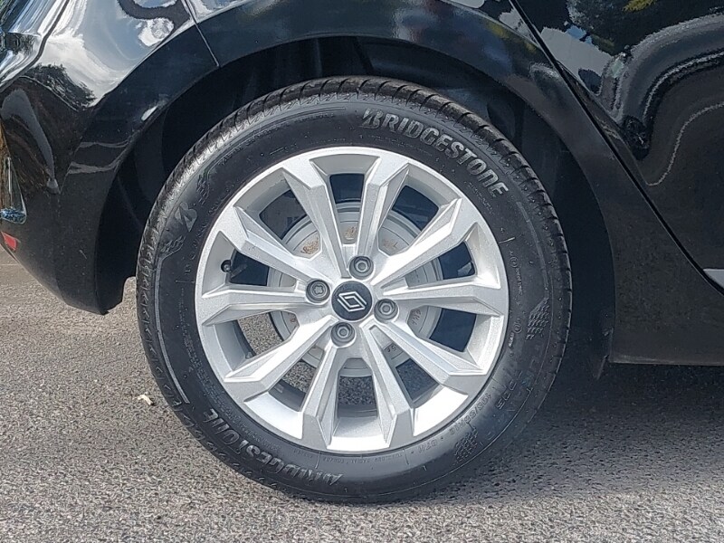 Used Renault Clio 2024 for sale - 76736820: Photo 12