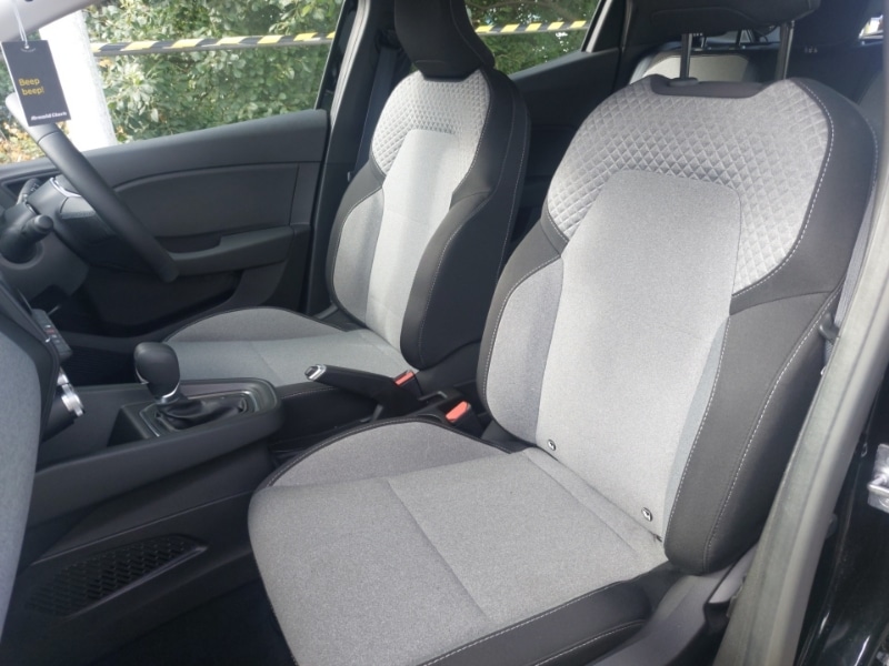 Used Renault Clio 2024 for sale - 76736820: Photo 5