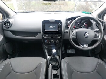 Used Renault Clio 2018 for sale - 77433371: Photo