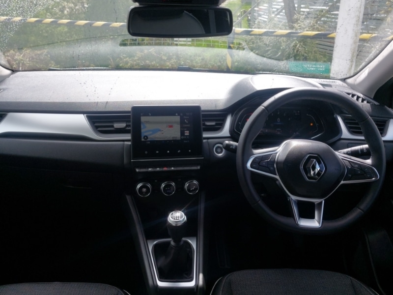 Used Renault Captur 2024 for sale - 78211205: Photo 2