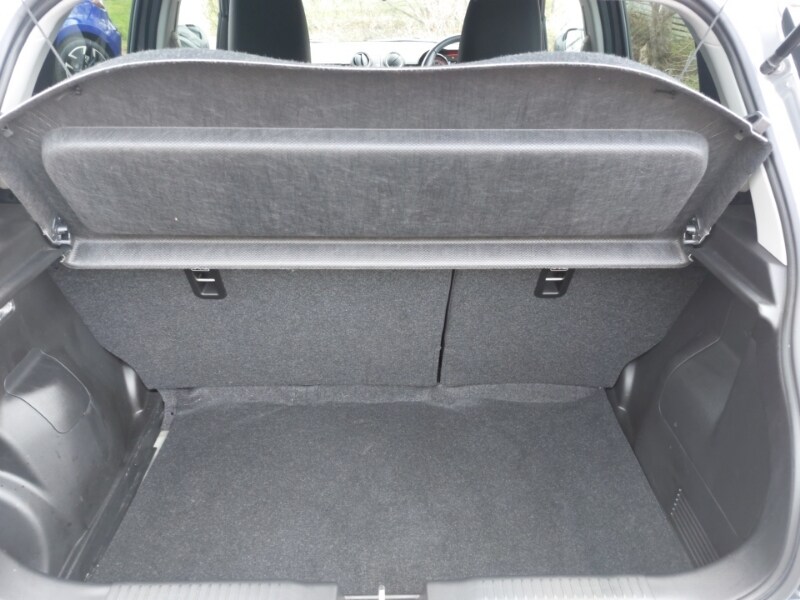 Used Suzuki Swift 2023 for sale - 77678017: Photo 8