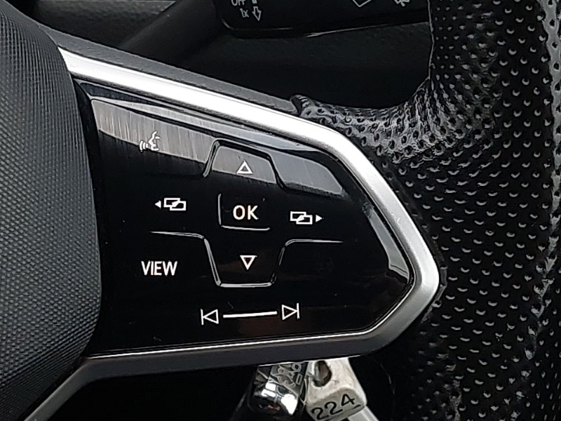 Used Volkswagen T-Roc 2022 for sale - 77623032: Photo 13