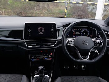 Used Volkswagen T-Roc 2022 for sale - 77623032: Photo