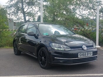 Used Volkswagen Golf 2018 for sale - 78467307: Photo