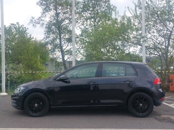 Used Volkswagen Golf 2018 for sale - 78467307: Photo