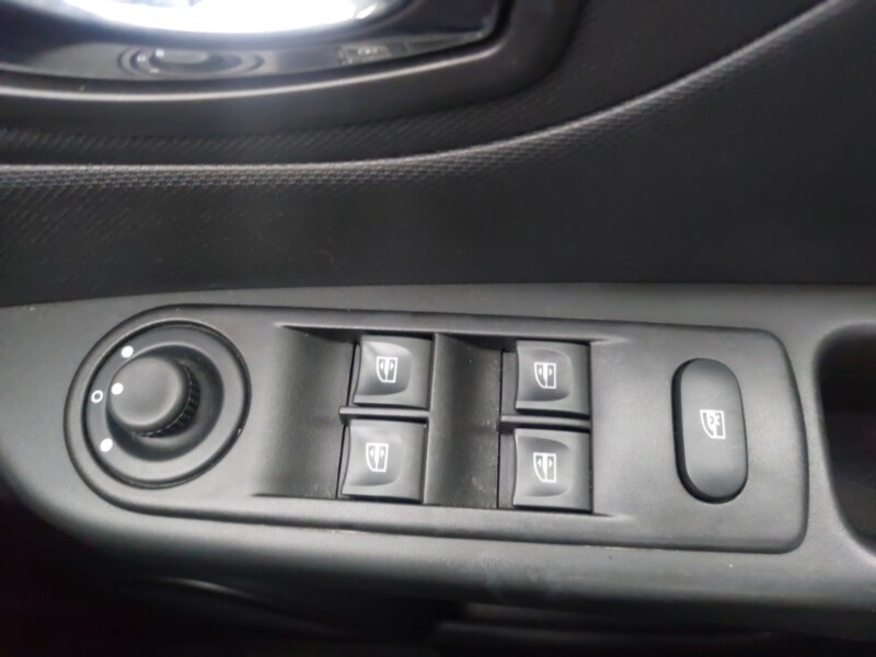 Used Renault Captur 2013 for sale - 77081180: Photo 12