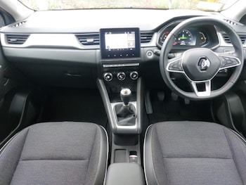 Used Renault Captur 2022 for sale - 76506822: Photo