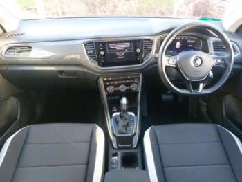 Used Volkswagen T-Roc 2021 for sale - 74437296: Photo