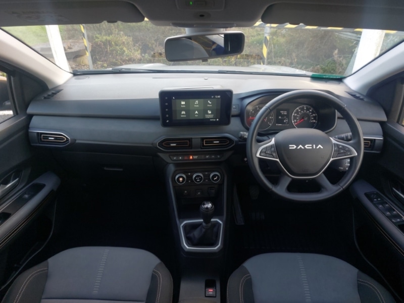 Used Dacia Sandero Stepway 2023 for sale - 76779353: Photo 2