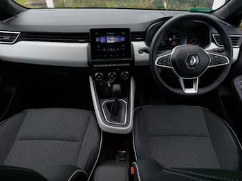 Used Renault Clio 2023 for sale - 79707076: Photo