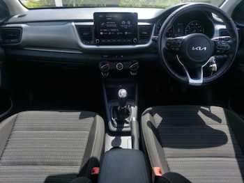 Used Kia Stonic 2023 for sale - 78735393: Photo