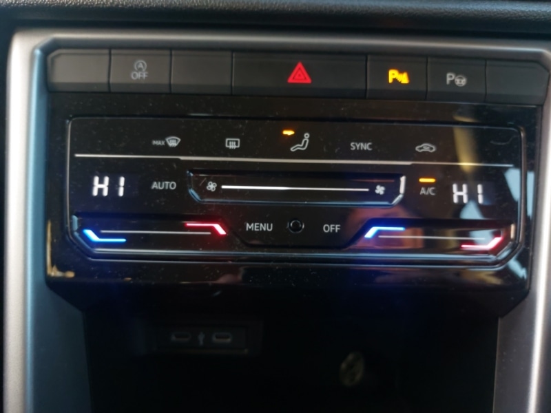 Used Volkswagen T-Roc 2023 for sale - 76963956: Photo 14