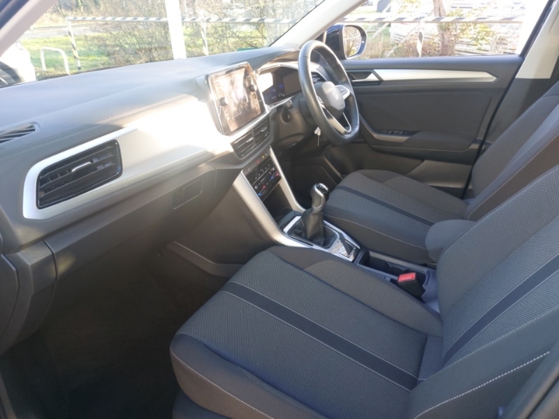 Used Volkswagen T-Roc 2023 for sale - 76963956: Photo 5