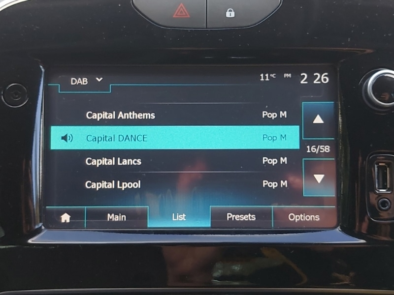 Used Renault Clio 2018 for sale - 76365468: Photo 15