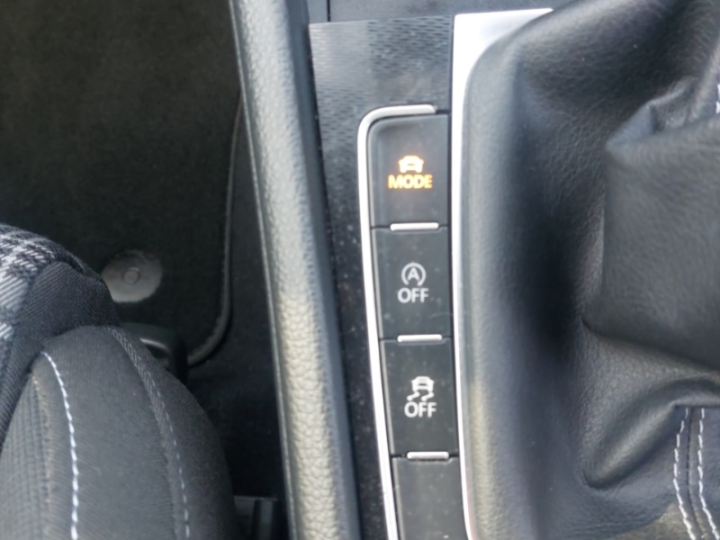 Used Volkswagen Golf 2013 for sale - 77947565: Photo 17