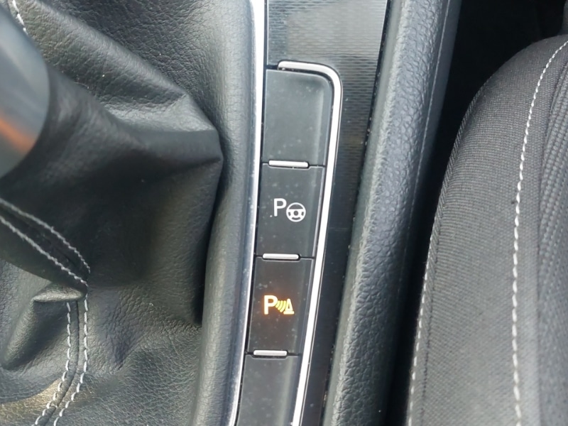 Used Volkswagen Golf 2013 for sale - 77947565: Photo 18