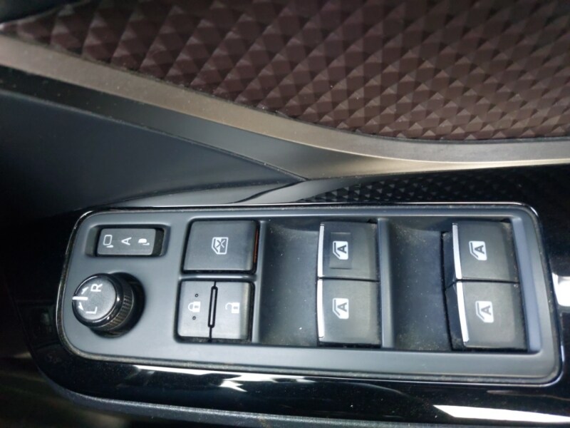 Used Toyota C-HR 2018 for sale - 77024494: Photo 18