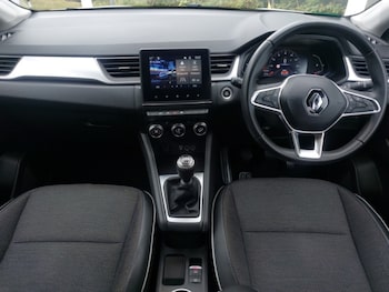 Used Renault Captur 2023 for sale - 79581307: Photo
