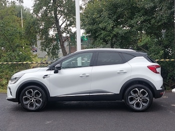 Used Renault Captur 2023 for sale - 79581307: Photo