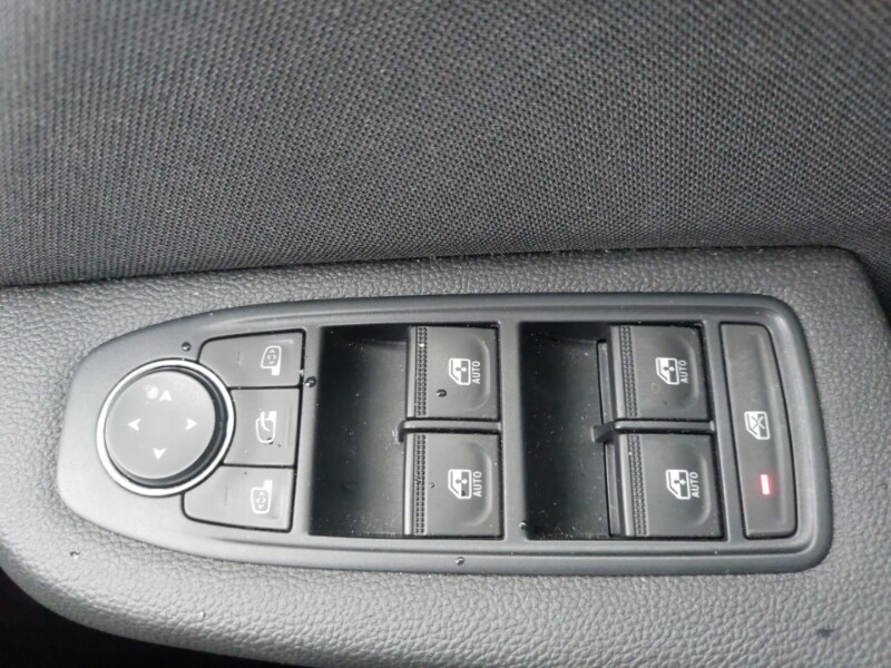 Used Renault Clio 2023 for sale - 77531022: Photo 15