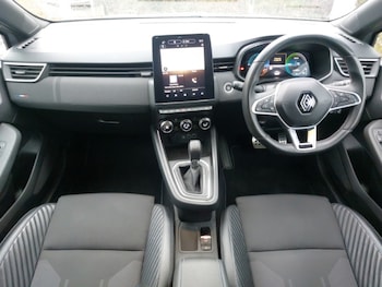 Used Renault Clio 2023 for sale - 77531022: Photo