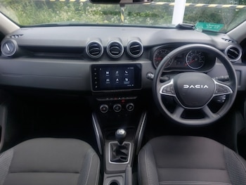 Used Dacia Duster 2024 for sale - 78972805: Photo