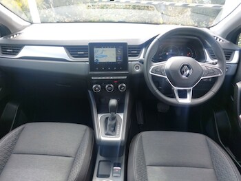 Used Renault Captur 2023 for sale - 76589253: Photo