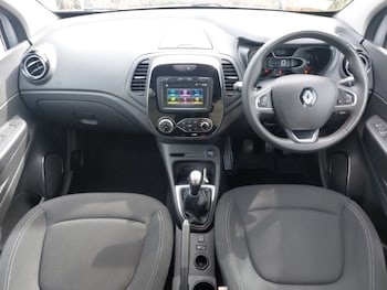 Used Renault Captur 2019 for sale - 75900662: Photo