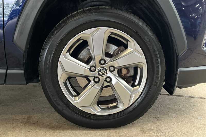 Used Toyota RAV4 2020 for sale - 76517436: Photo 10