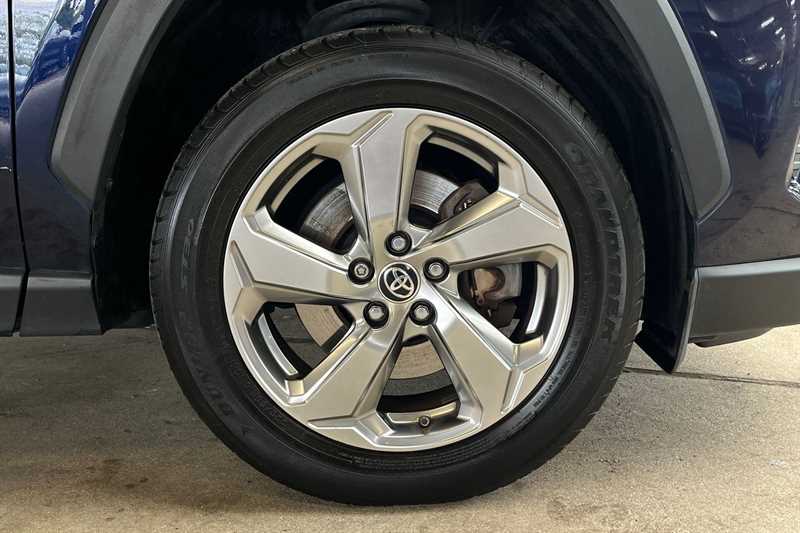 Used Toyota RAV4 2020 for sale - 76517436: Photo 12