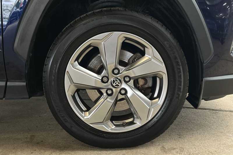 Used Toyota RAV4 2020 for sale - 76517436: Photo 9