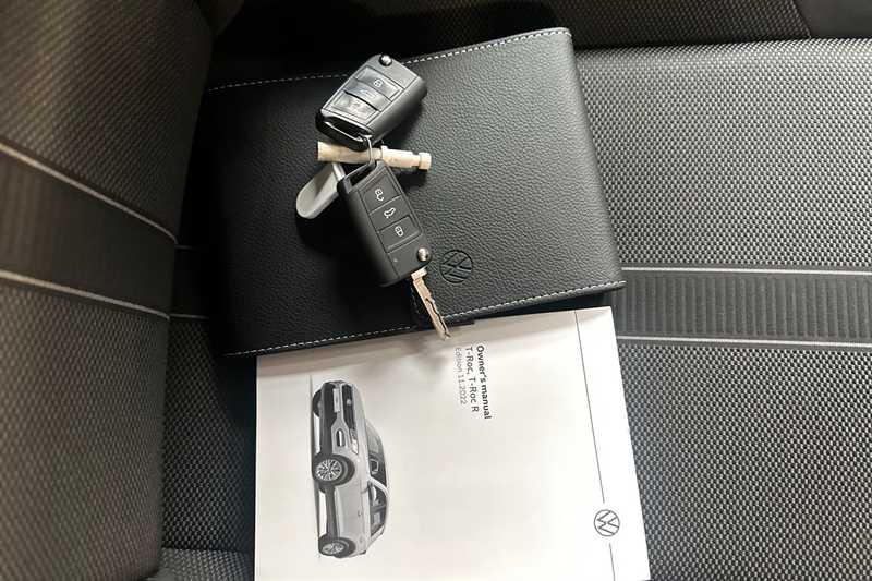 Used Volkswagen T-Roc 2023 for sale - 76829135: Photo 36