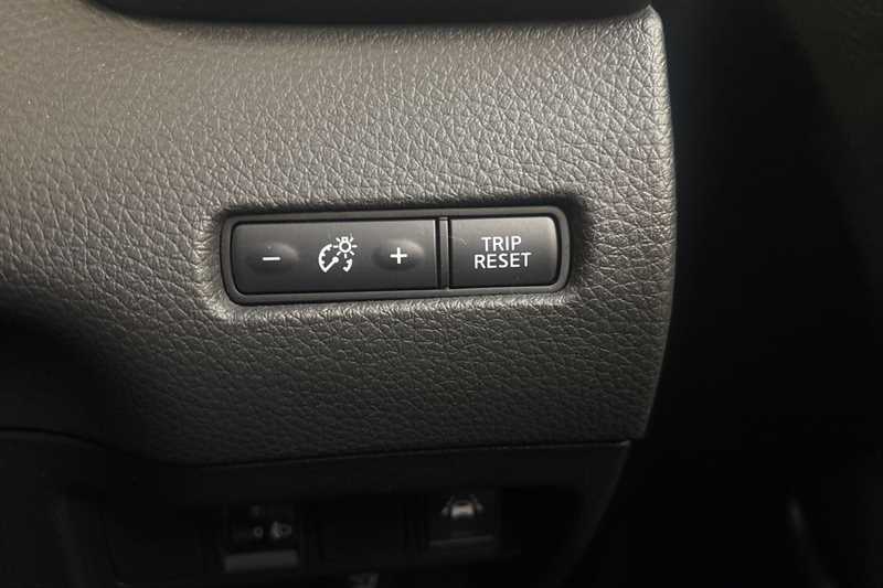 Used Nissan Qashqai 2018 for sale - 78138619: Photo 38